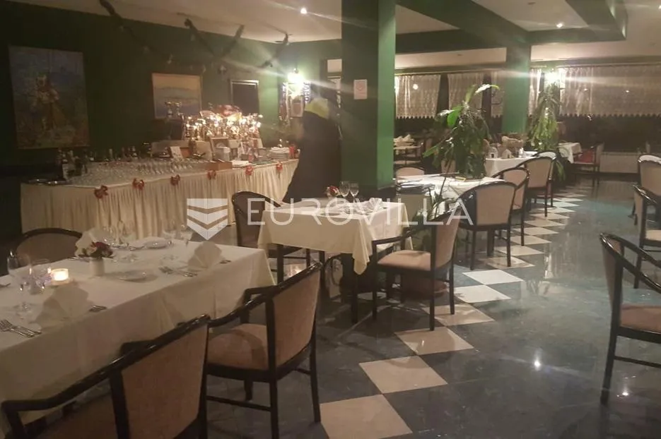 istra, umag, uhodani restoran s potencijalom - slika 8