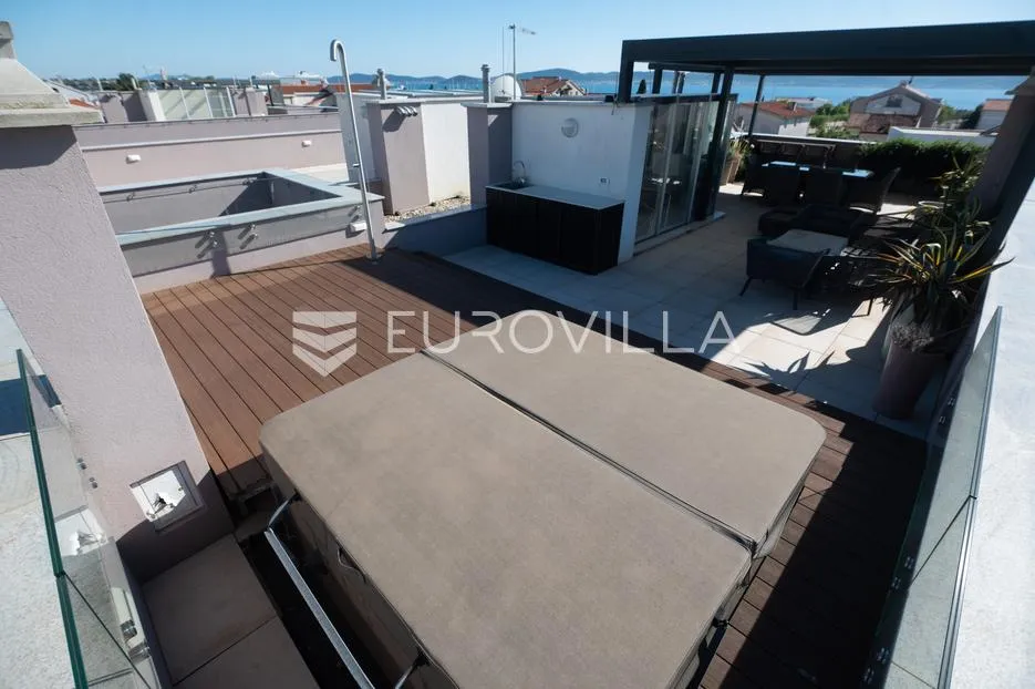 zadar, borik, luksuzan penthouse površine 137,26 m² s terasama na top lokaciji - slika 47