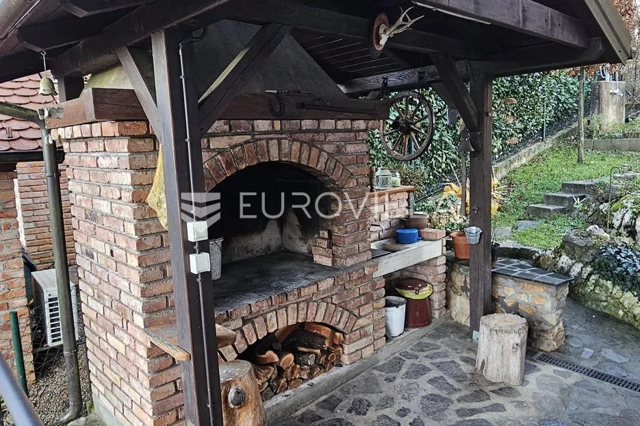 generalski stol, vikendica 133 m² s dvorištem od 300 m² - slika 24