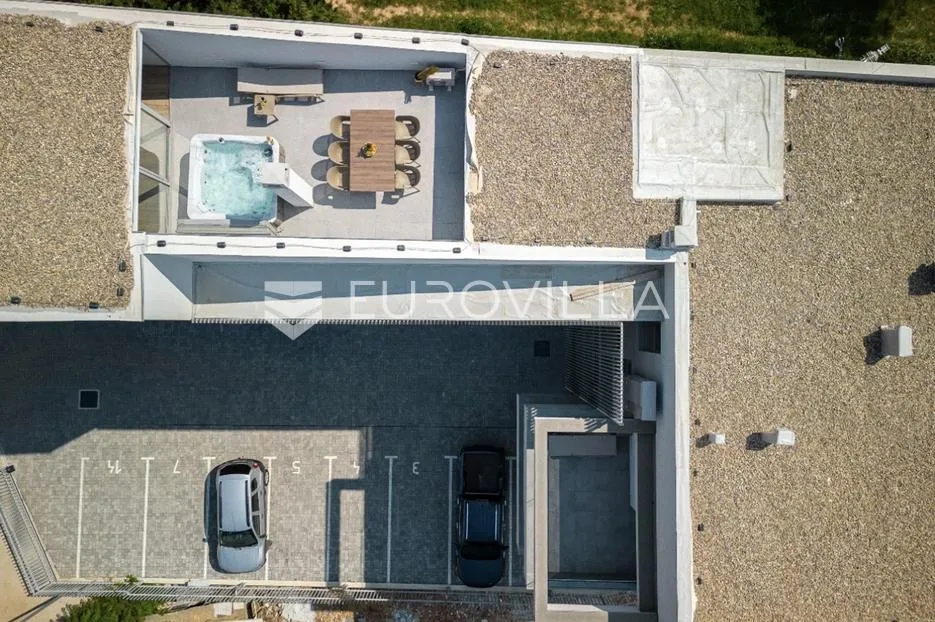 pag, povljana, 1. red do mora, namješten troetažni stan, 95 m² - slika 8