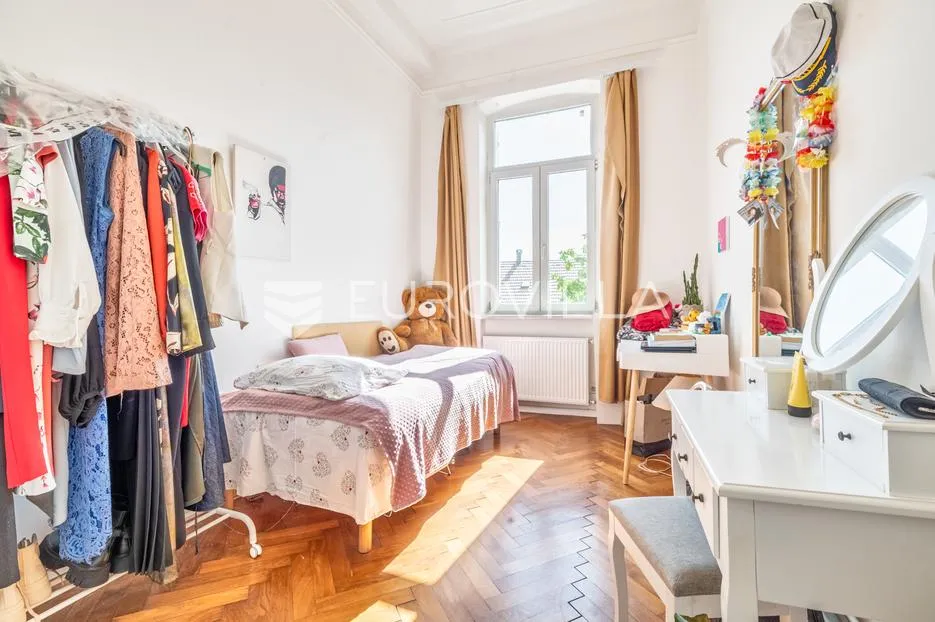 zagreb, kačićeva ulica, prekrasan četverosoban stan s balkonom 80 m² - slika 4