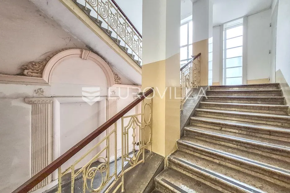 ilica poslovno, stambeni prostor 227.32 m² s parkingom - slika 20