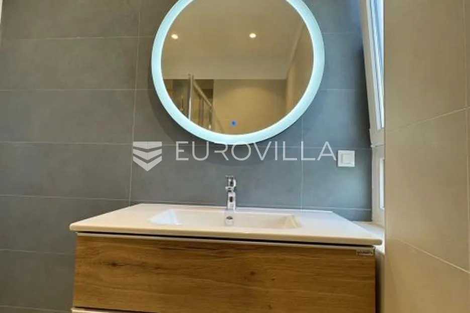 rijeka, vojak, adaptiran stan površine 97 m² s balkonom - slika 10