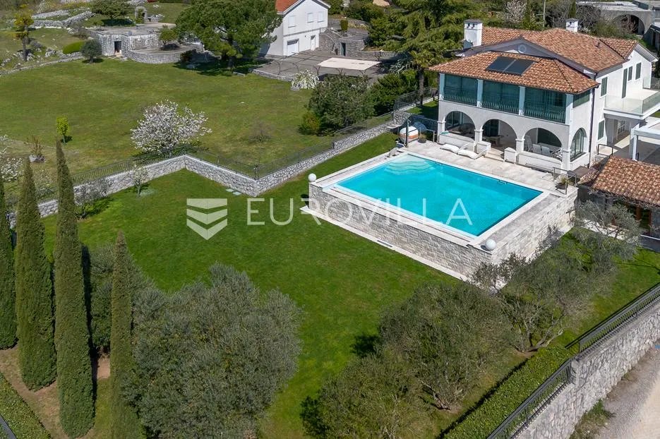 kastav, luksuzna vila s bazenom i panoramskim pogledom na kvarnerski zaljev - slika 3