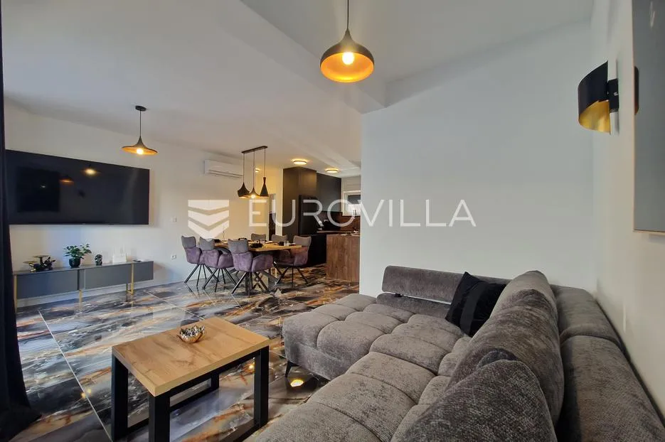vir, moderan apartman s dvije spavaće sobe, terasom, vrtom i 2 parkirna mjesta, centar - slika 18