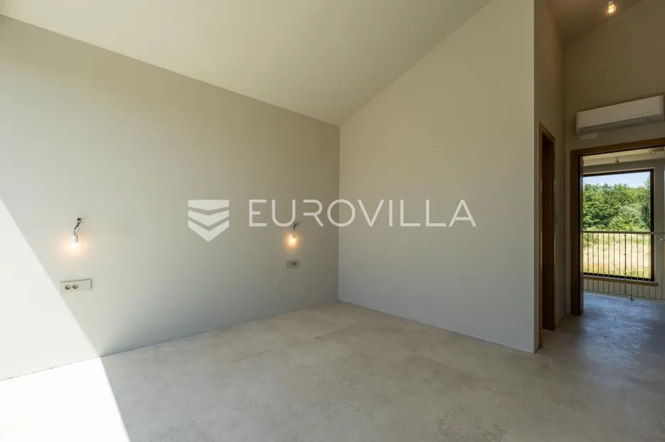 istra, vabriga, vila s pogledom na more i masline - slika 38