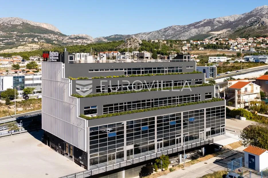 Split, Dračevac: moderna poslovna zgrada na vrhunskoj lokaciji za vaš uspjeh