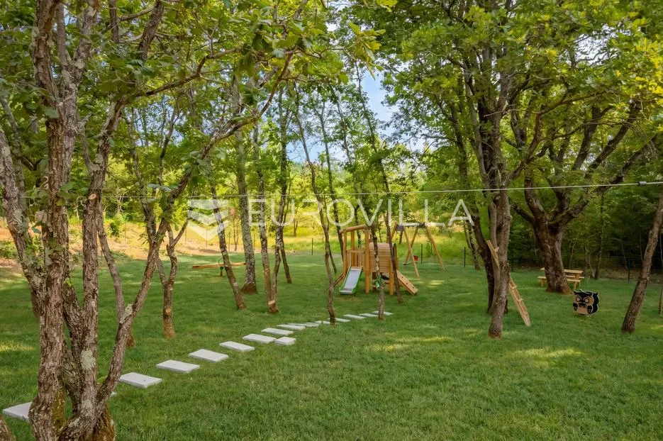 istra, labin, vrhunska moderna villa "e", grijani bazen 48 m², 2642 m² uređene okućnice - slika 12
