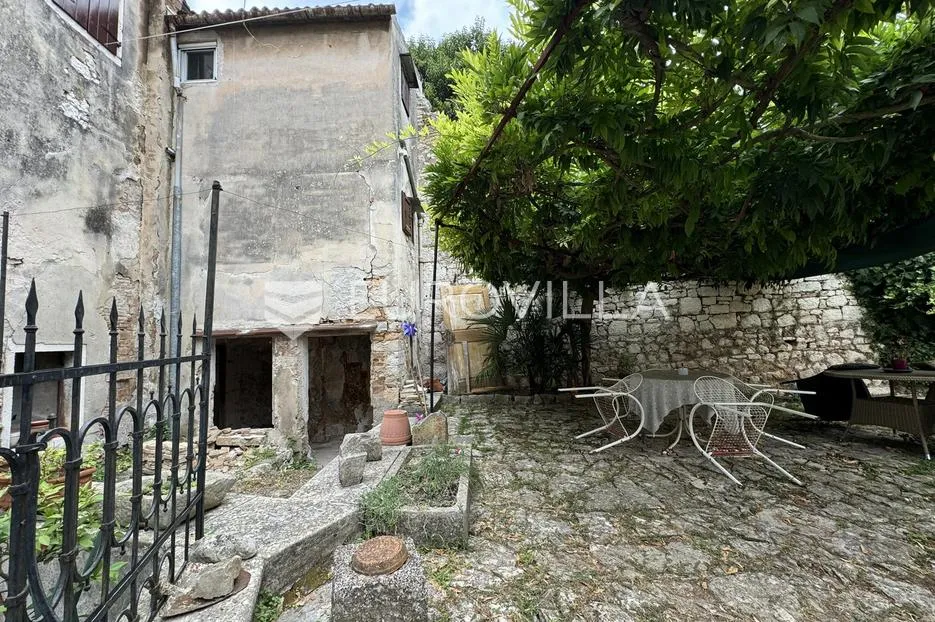 istra, rovinj, predivan stan u strogom centru grada - slika 16