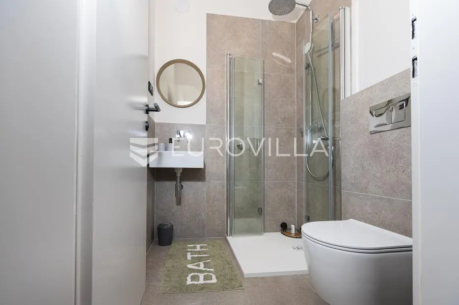 opatija, centar, luksuzan četverosoban stan 110 m² - slika 14