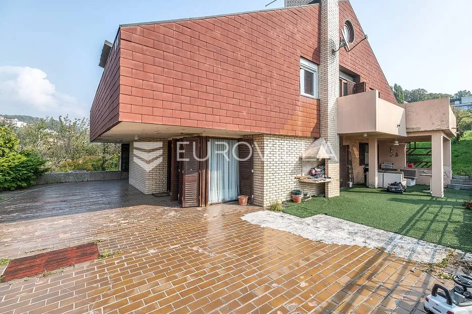 vrhovec, vidovčica funkcionalna kuća 433 m² - slika 9