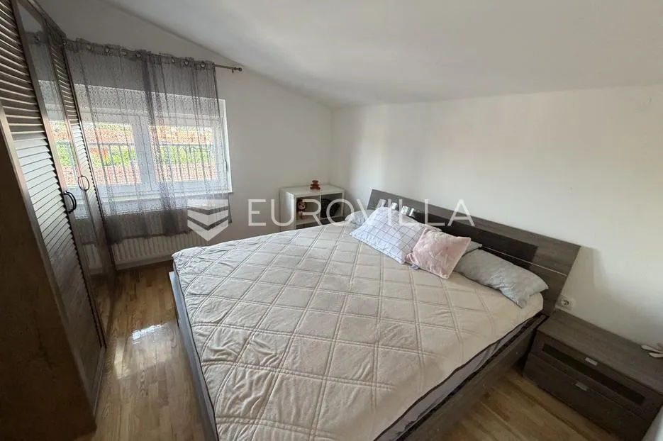đakovo, centar, prostran trosoban stan od 112 m² u zgradi s liftom - slika 18