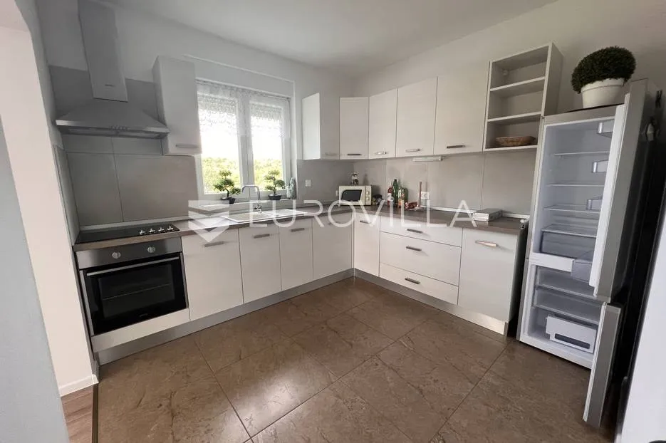 istra, buroli, kuća s bazenom, 140m2 - slika 9