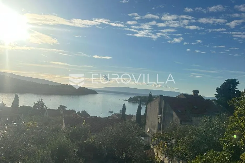 cres, novogradnja s pogledom na more, četverosoban stan, 119,92 m², parking - slika 5