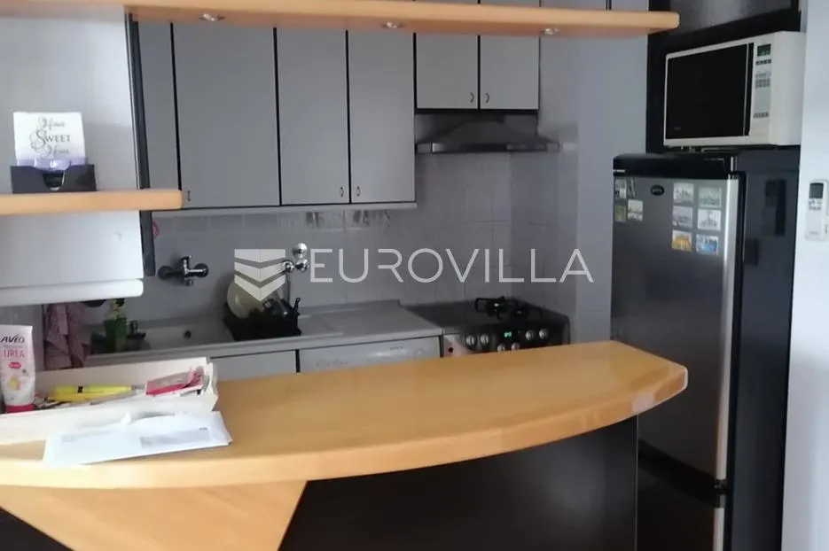 zagreb, jarun, trosoban stan s loggiom od 63 m², prvi red do jezera - slika 2