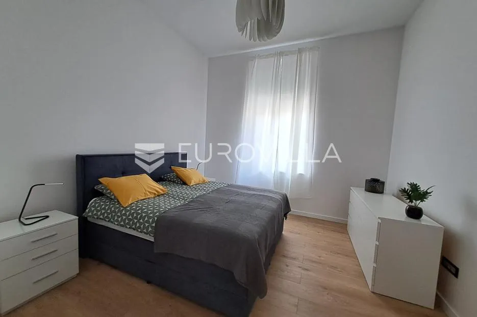 zagreb, palmotićeva, moderan četverosoban stan 88 m² - slika 4