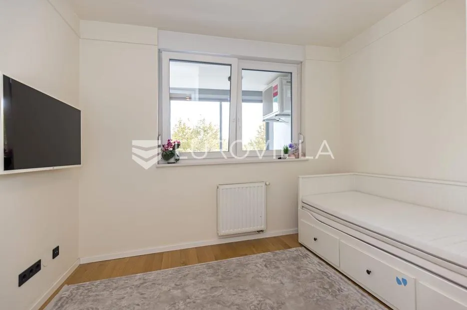 zagreb, središće, četverosoban stan garažno parkirno mjesto neto korisne površine 111 m² - slika 9