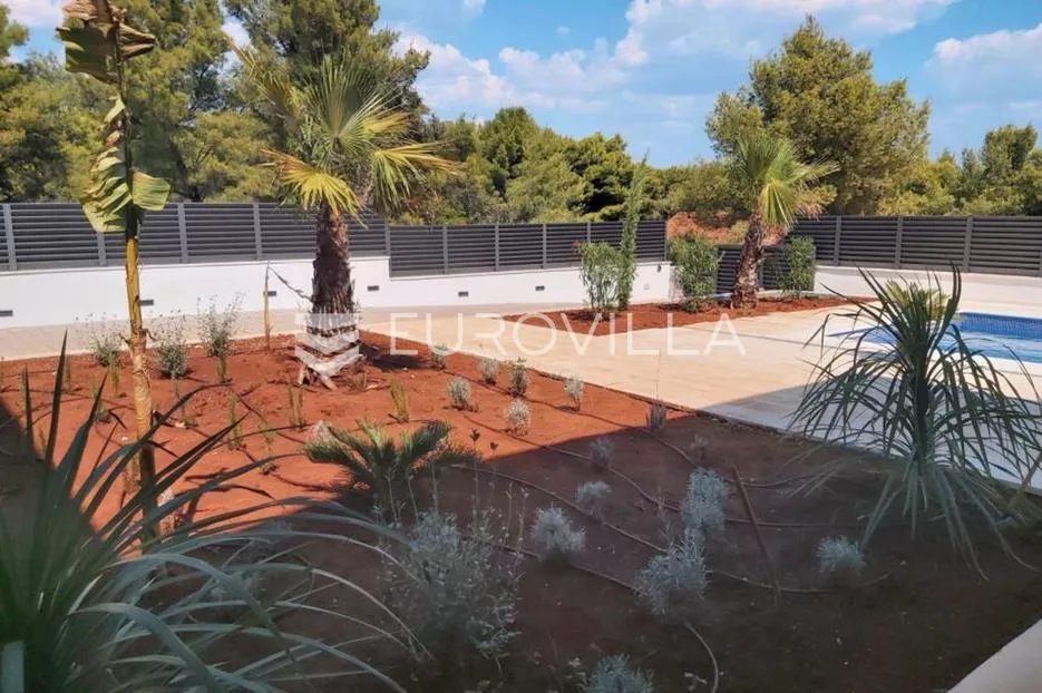 šolta, rogač, moderna, luksuzna vila s bazenom - slika 4