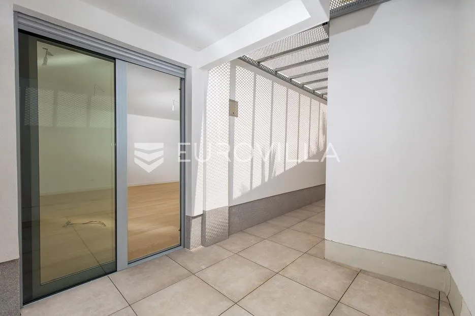 opatija, centar, dvosoban stan u novogradnji nkp 112 m2 - slika 23