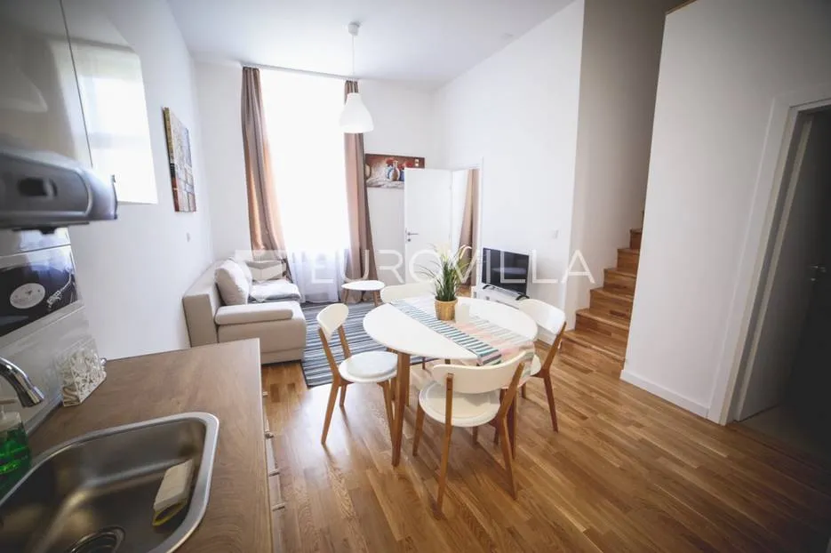 centar stan 205m2 podijeljen na 5 apartmana i sobu - slika 32