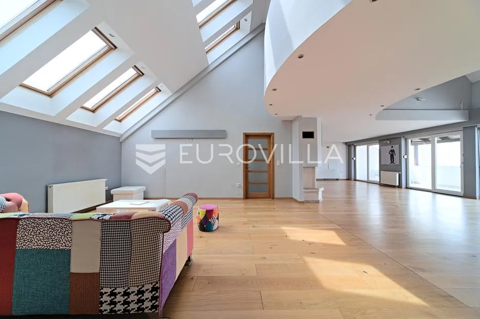 osijek, gornji grad, najam, dvoetažni stan uredi 243 m² zatvorenog prostora - slika 20