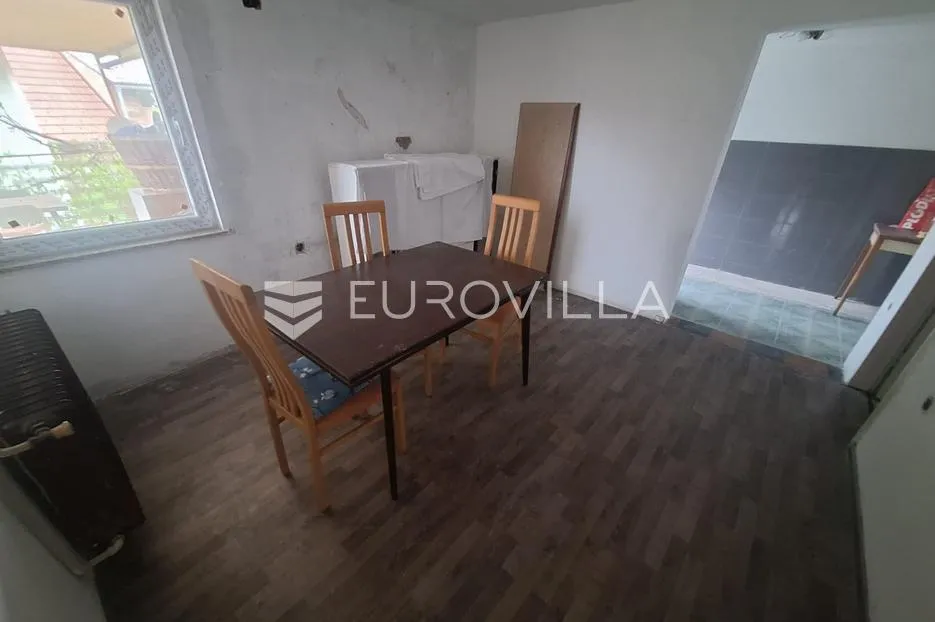 Duga Resa, Gornje Mrzlo Polje Mrežničko, kuća 250 m², 150 m do Mrežnice - Gornje Mrzlo Polje Mrežničko, Duga Resa
