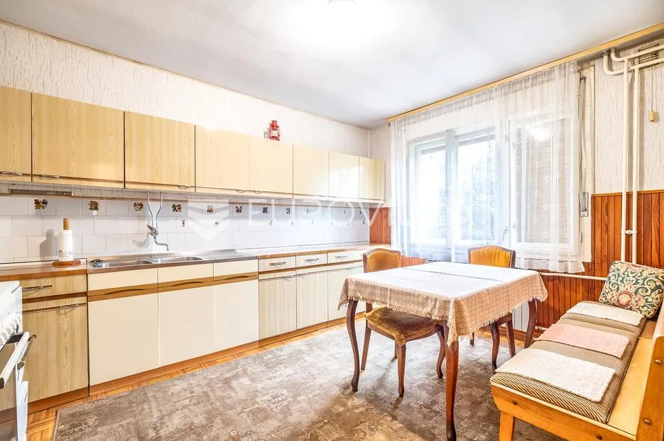 velika gorica, centar, kuća na zemljištu 672 m², odlična prilika - slika 5