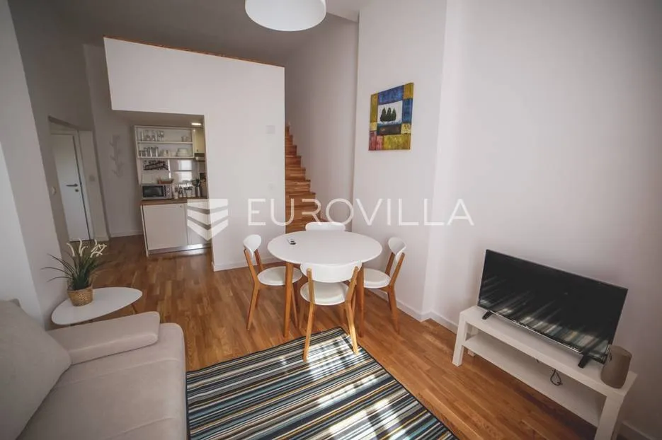 centar stan 205m2 podijeljen na 5 apartmana i sobu - slika 52