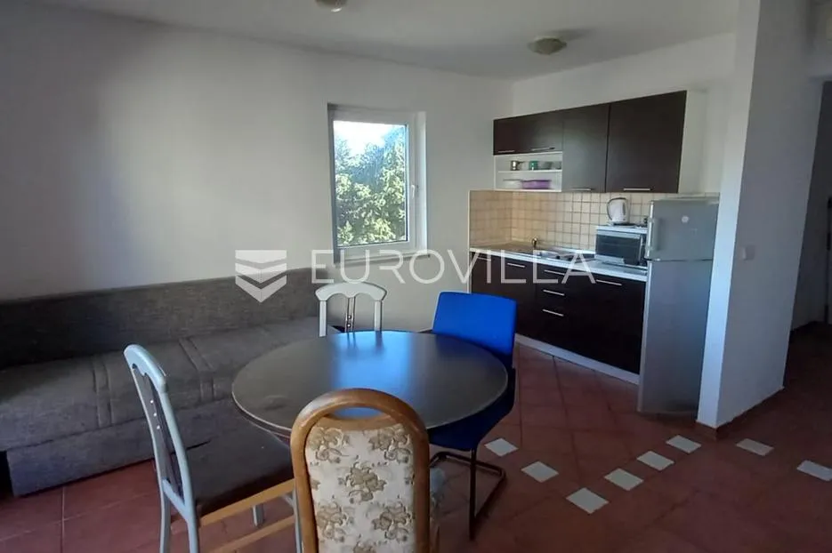 pag, novalja, tri apartmana u stambenoj zgradi - slika 11