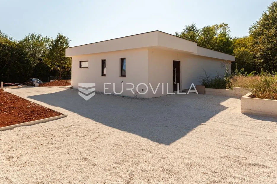 istra, labin, samostojeća vila s bazenom mirna lokacija - slika 5