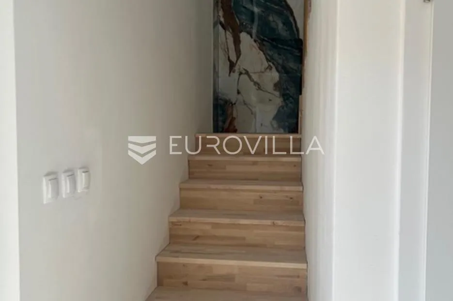 nova gradiška, poljane, kuća 215 m² sa potencijalom - slika 8