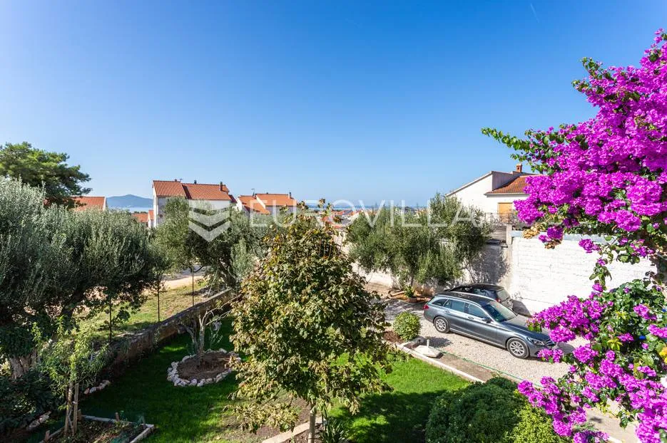 Zadar, Žmirići, kuća s pogledom na more