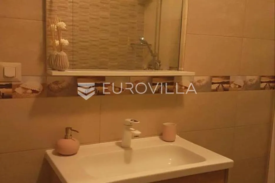 istra, kaštelir, šarmantna kuća sa zajedničkim bazenom - slika 7