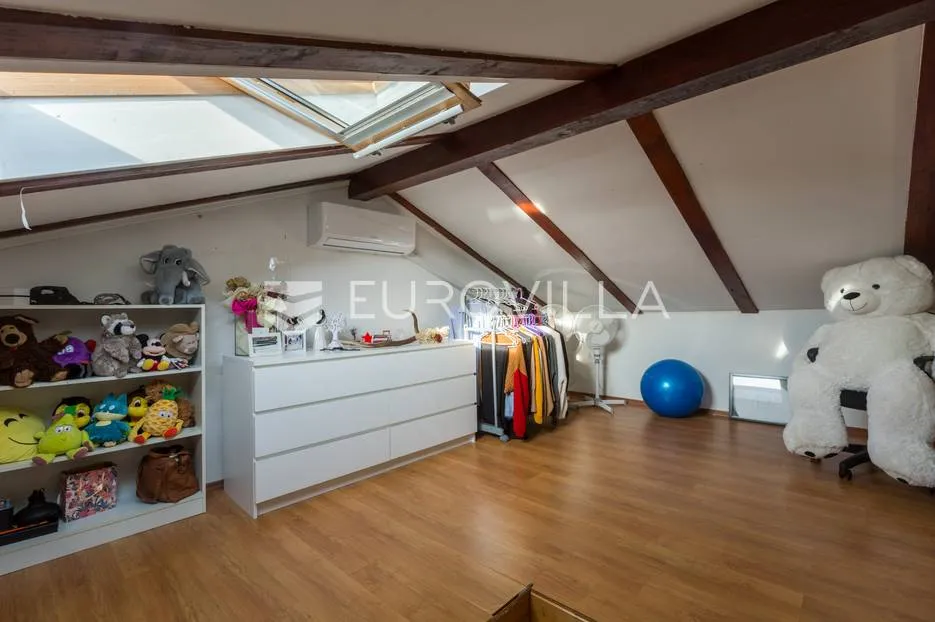 istra, rovinj, predivna kuća od 75 m² u centru grada s pogledom na more - slika 19
