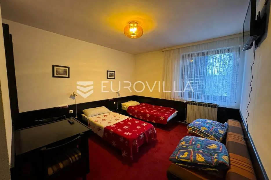 vrpolje, kvalitetna višenamjenska zgrada od 800 m² - slika 23
