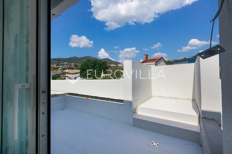 opatija privé, ekskluzivan trosoban penthaus 84 m², bazen, teretana - slika 17