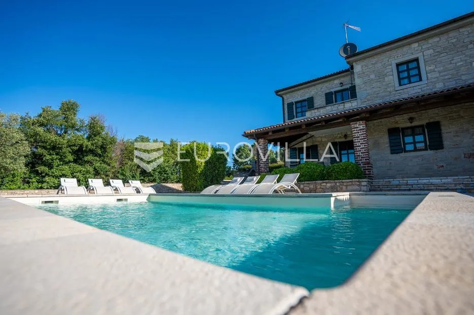 istra, sveti lovreč, kamena vila 200 m² s bazenom, velikim vrtom i pogledom na more - slika 5
