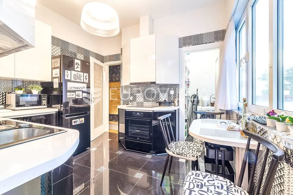 zagreb, donji grad luksuzan četverosoban stan 140 m2 - slika 7
