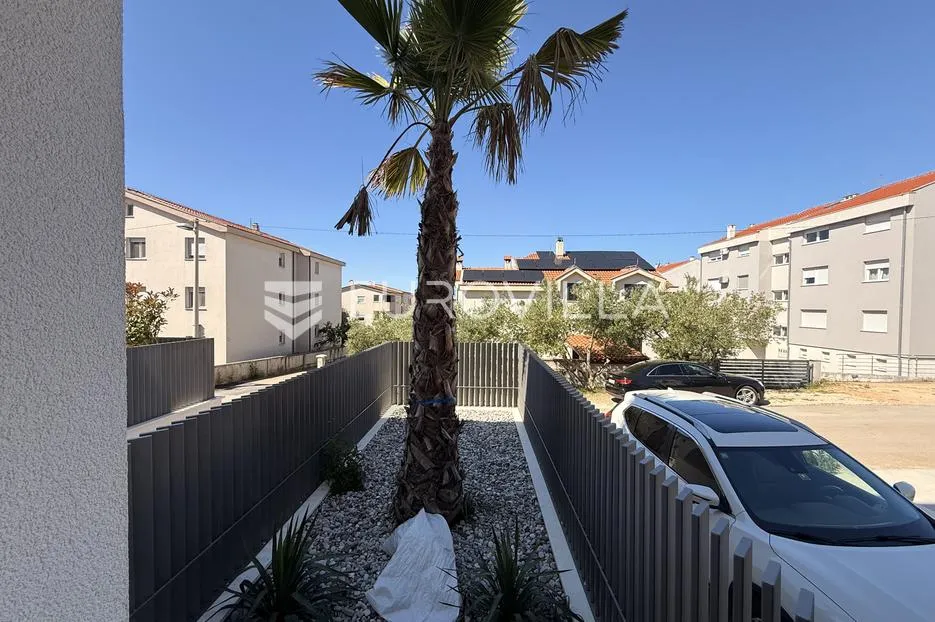 zadar, diklo, luksuzan trosoban stan 124,27 m² na super lokaciji s vrtom - slika 20