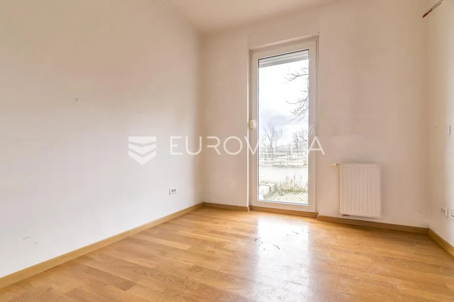 zagreb, vrapče, jačkovina, četverosoban dvoetažan stan 173 m² - slika 10