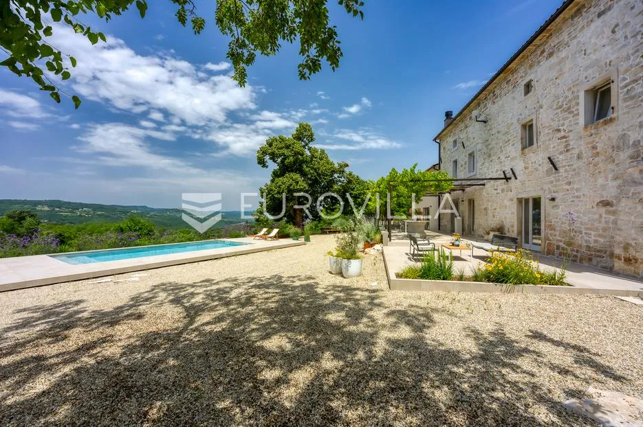 istra, labin, šumber, unikatna samostojeća villa na velikoj okućnici s pogledom - slika 31