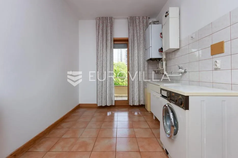 rijeka, kozala, stan veličine 265,54 m² s okućnicom i garažom na odličnoj lokaciji - slika 14