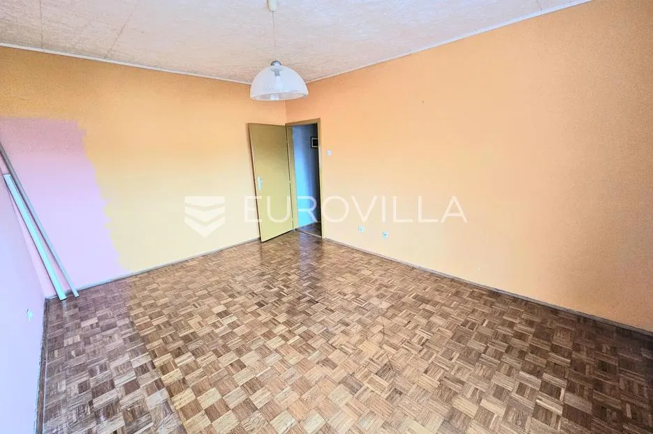osijek, jug 2, trosoban stan na 2. katu, 49.8 m², obnovljena fasada - slika 3