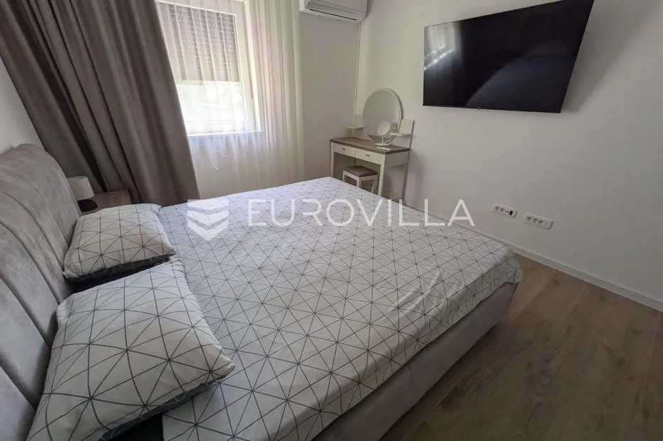 kostrena, rožmanići luksuzan stan s bazenom 154 m² - slika 13