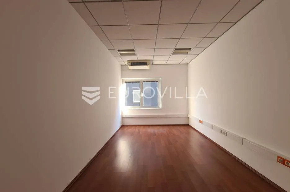 radnička, funkcionalan poslovni prostor 110 m² na 1. katu poslovne zgrade - slika 4