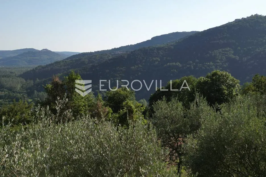 istra, motovun, građevinsko zemljište s pogledom na povijesne gradove - slika 6