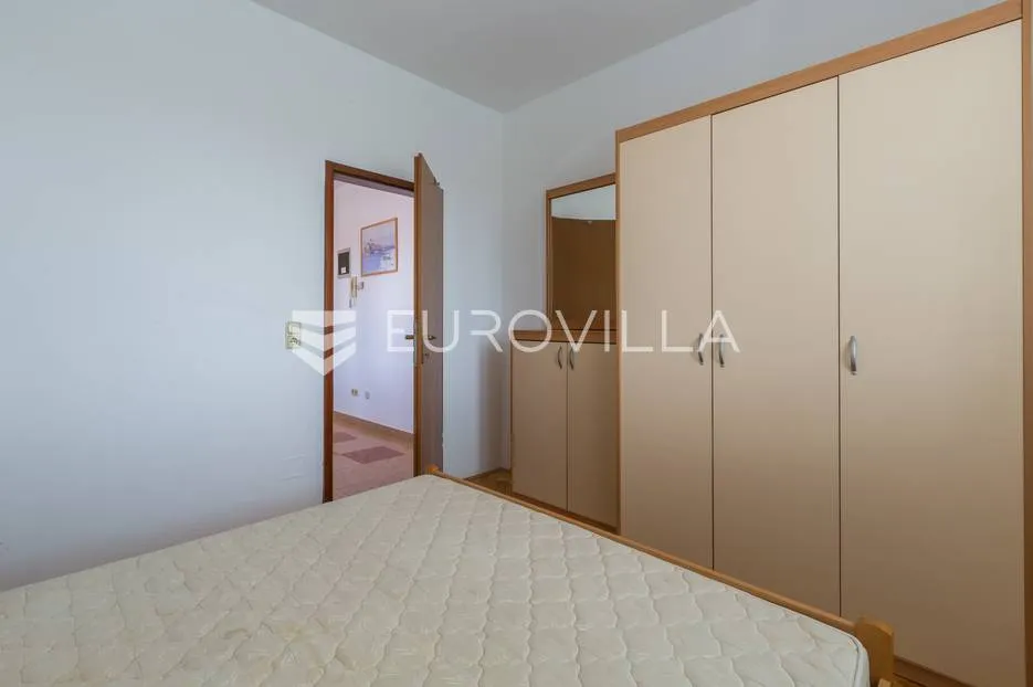 istra, rovinj, apartmanska kuća, 13 stanova, uhodani biznis, odlična prilika - slika 23