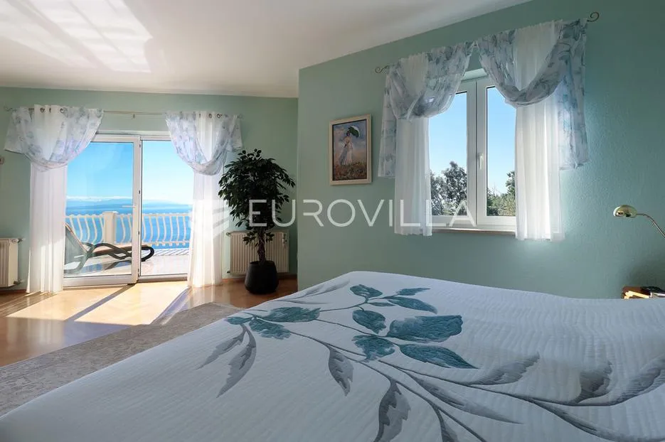 opatija, bregi, predivna obiteljska vila, panoramski pogled na more - slika 15