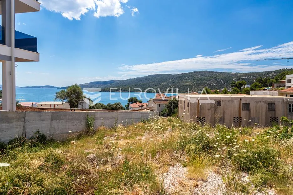 marina, građevinsko zemljište ukupne površine 1753 m² - slika 2