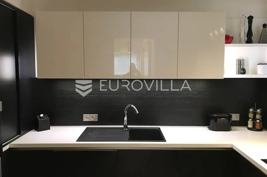zagreb, trešnjevka, ogrizovićeva ulica, moderan trosoban stan 100 m² s garažom - slika 11